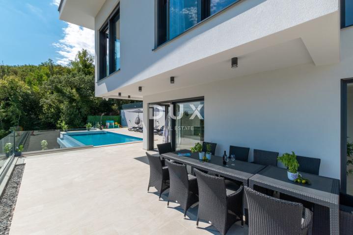 OPATIJA, MATULJI – Luksuzna villa s infinity bazenom, saunom i panoramskim pogledom na more