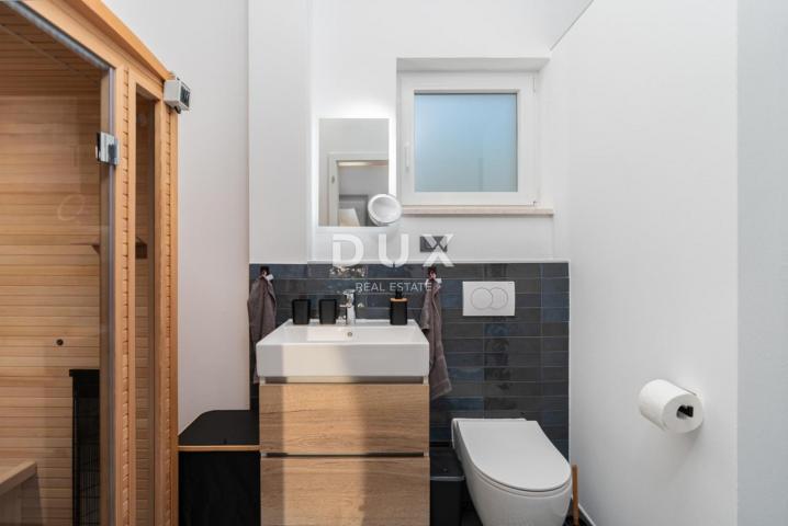 OTOK PAG, LUN  - Luksuzna villa s uhodanim poslom