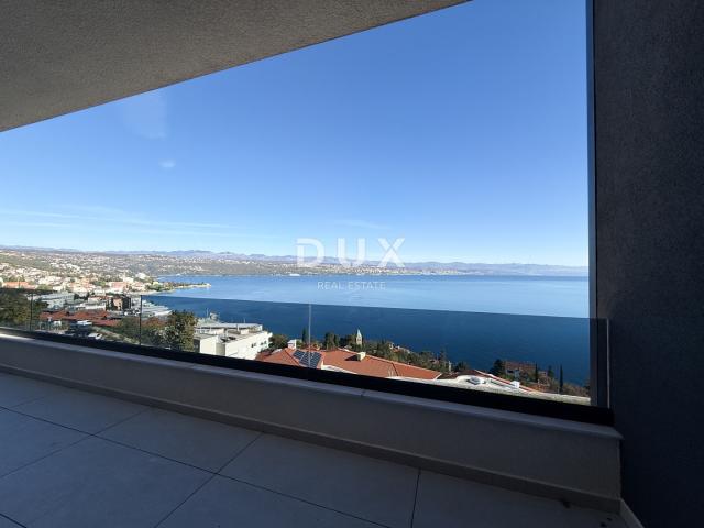 OPATIJA, CENTAR - Veći stan u vrhunskoj novogradnji s garažom i panoramskim pogledom na more, TOP