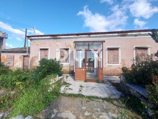 RIJEKA, KOZALA- građevinsko zemljište 1000m2 s pogledom na more + starina/kuća 110m2