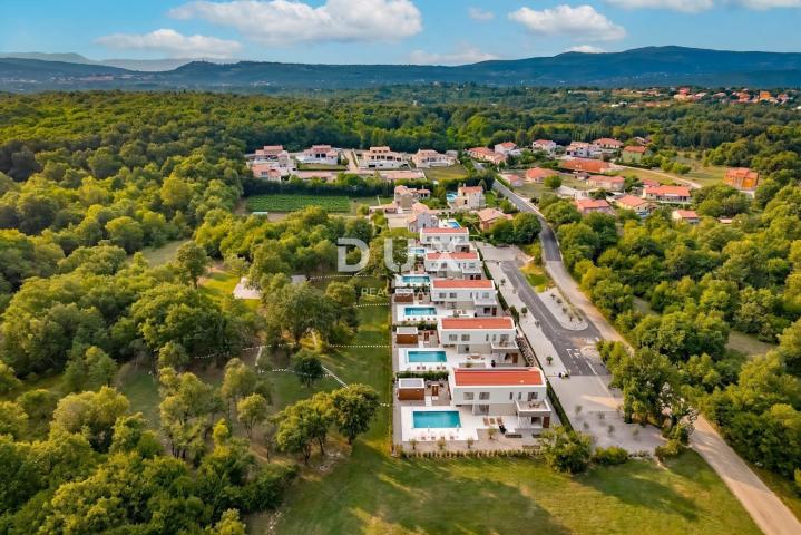 ISTRA, LABIN - Moderna novogradnja na prostranoj okućnici