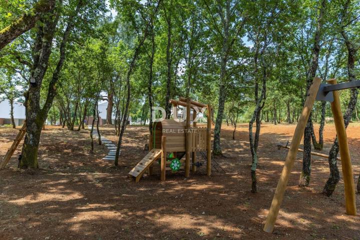 ISTRA, LABIN - Suvremena kuća s bazenom