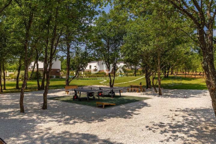 ISTRA, LABIN - Suvremena kuća s bazenom