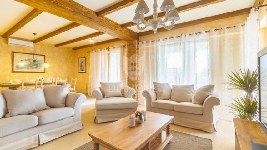 OTOK KRK, PREKRASNA VILLA S BAZENOM