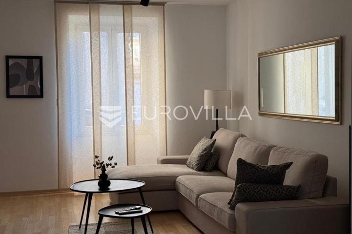 Istra, Pula, renovirana i namještena kuća nedaleko pulske Arene, 93 m², dvorište 63 m²