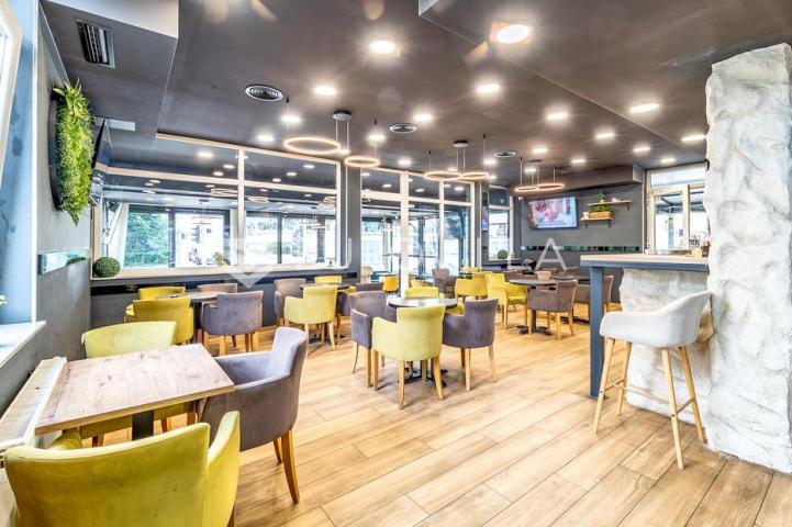 Zagreb, Sesvete, poslovni prostor na dvije etaže, 443,27 m²
