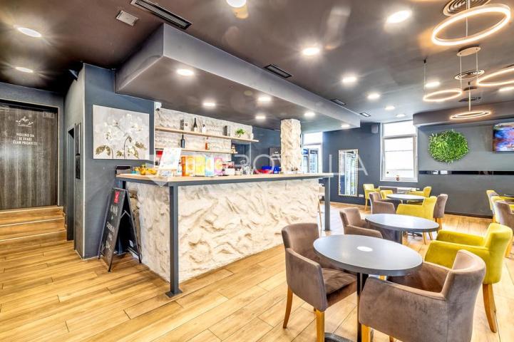 Zagreb, Sesvete, poslovni prostor na dvije etaže, 443,27 m²