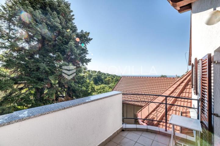Zagreb, Šestine, prostran trosoban stan za najam 92,65 m² s dva balkona, garaža