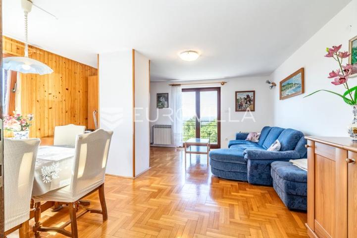 Zagreb, Šestine, prostran trosoban stan za najam 92,65 m² s dva balkona, garaža