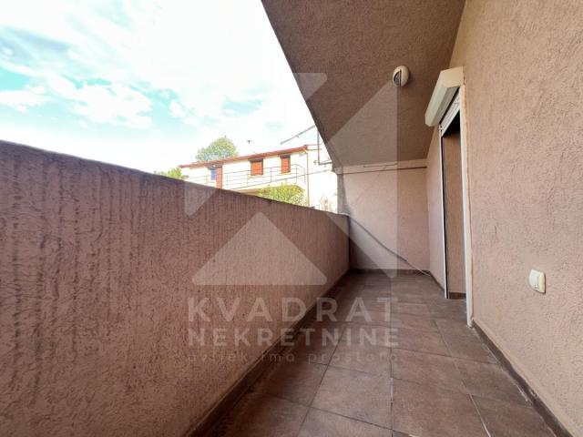 Izdavanje, Trosoban stan, Podgorica, Zagorič, 100m2