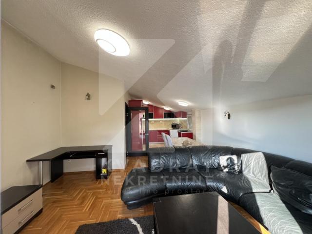 Izdavanje, Trosoban stan, Podgorica, Zagorič, 100m2