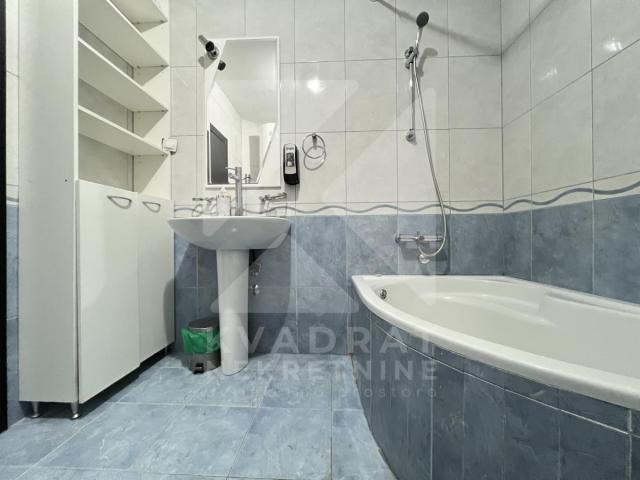 Izdavanje, Trosoban stan, Podgorica, Zagorič, 100m2