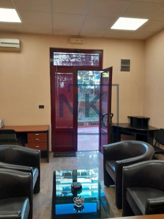 Najam/Izdavanje | Poslovni prostor | 35m2 | Podgorica, Preko Morače