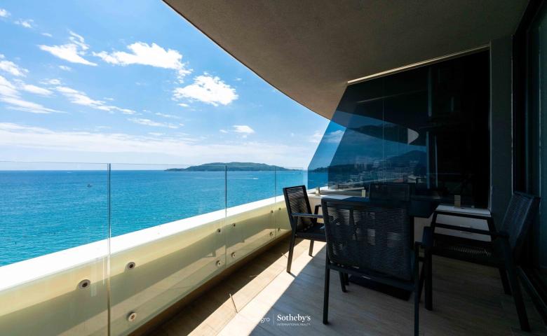 Furnished One Bedroom Apartment