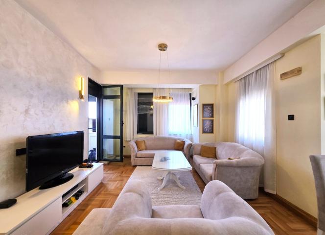 Dvosoban lijepo namješten stan, 76m2, Centar, Podgorica