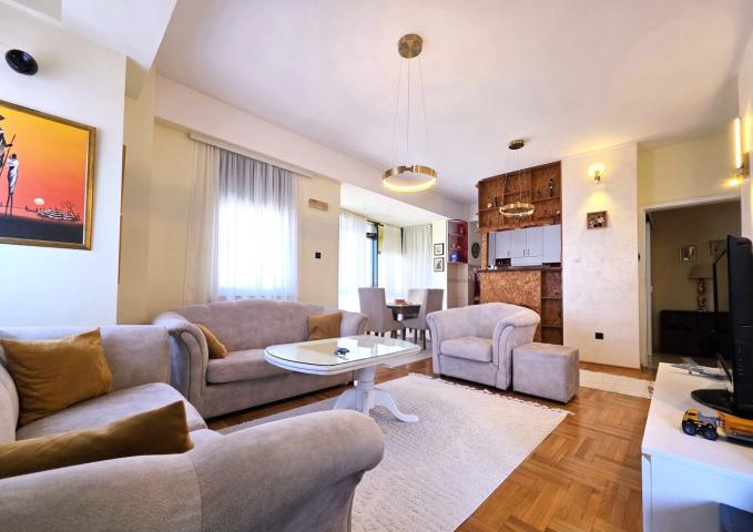 Dvosoban lijepo namješten stan, 76m2, Centar, Podgorica