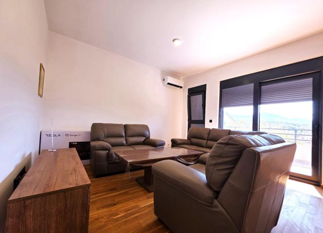 Dvosoban namješten stan, 76m2, Gorica C, Podgorica