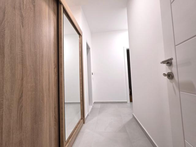 Dvosoban namješten stan, 76m2, Gorica C, Podgorica