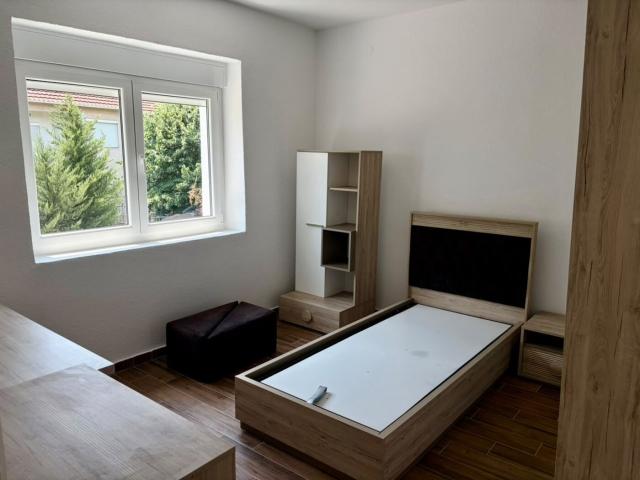 Namještena kuća, 125m2, Ibričevina, Podgorica