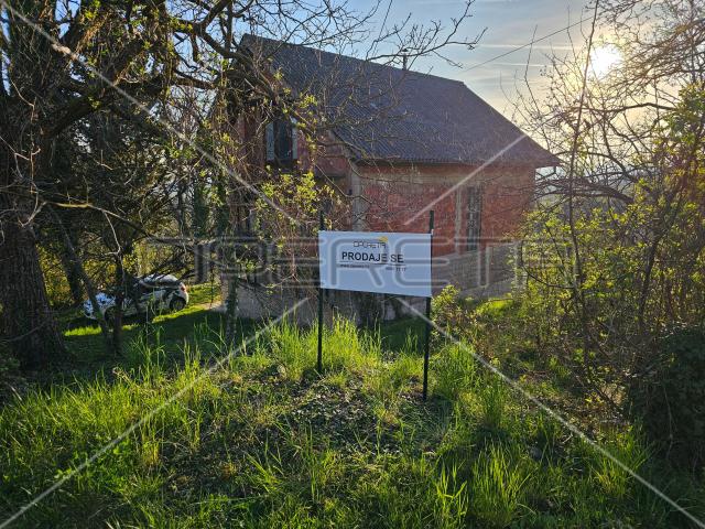 Capekov put, Bizek, 4.897,00 m2, 342.790,00 EUR