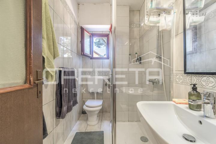 Istra – okolica Umaga, stan 200 m od mora s vrtom
