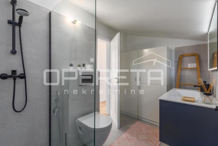 Istra – Rovinj, trosoban stan 100 m od mora