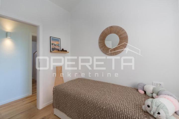 Istra – Rovinj, trosoban stan 100 m od mora