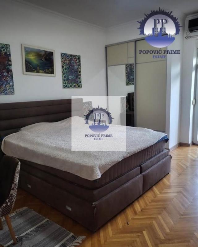 IZDAJE SE DVOSOBAN STAN | 75m² | 650€ – CENTAR, PODGORICA
