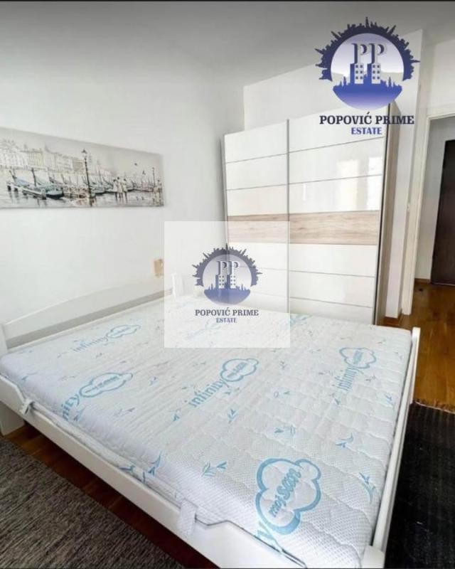 IZDAJE SE JEDNOSOBAN STAN | 43m² | 450€ – CITY KEJ, PODGORICA