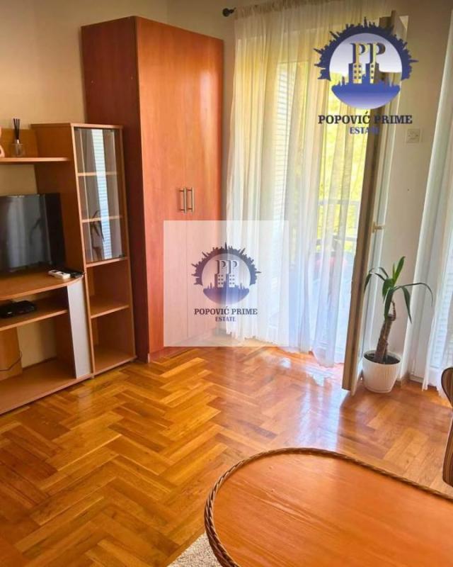 IZDAJE SE GARSONJERA | 36m² + TERASA | 300€ – GORICA, PODGORICA