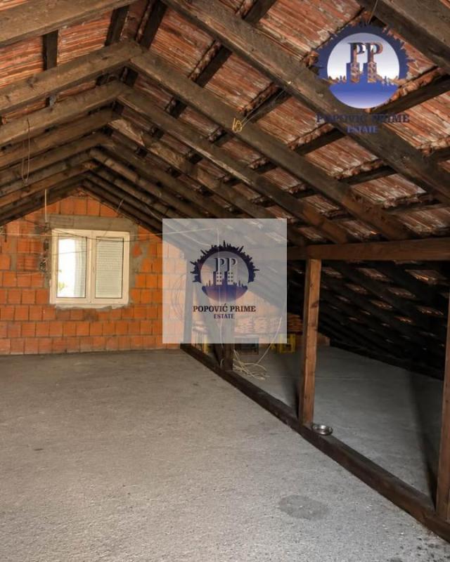 KUĆA NA PRODAJU – TOLOŠI