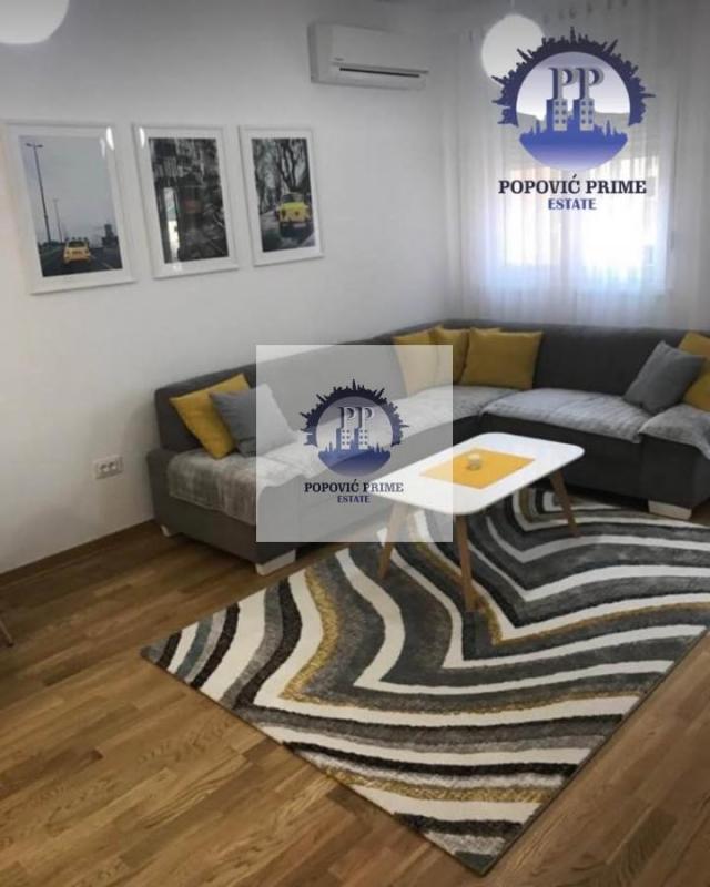 IZDAJE SE JEDNOSOBAN STAN | 43m² | 450€ – CITY KEJ, PODGORICA