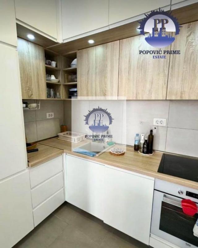 IZDAJE SE JEDNOSOBAN STAN | 43m² | 450€ – CITY KEJ, PODGORICA