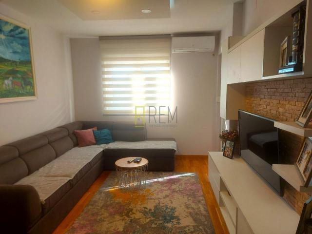 Prodaja- dvosoban stan 67m2, kompletno opremljen- City Kej, Zagoric