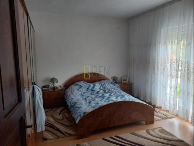 PRODAJA – PORODIČNA KUĆA, CETINJE