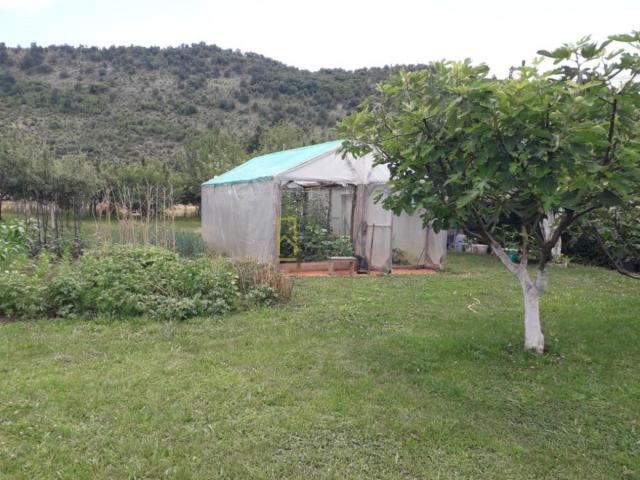 Prodaja-kuća 119m² na imanju od 2.050m², Danilovgrad