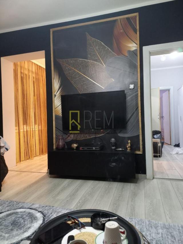 Prodajemo- namješten i renoviran jednosoban stan 55m2 u centru Podgorice