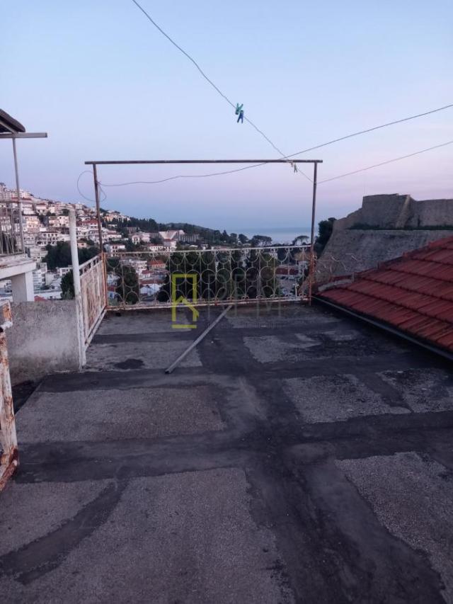 Kuća u Ulcinju, liman