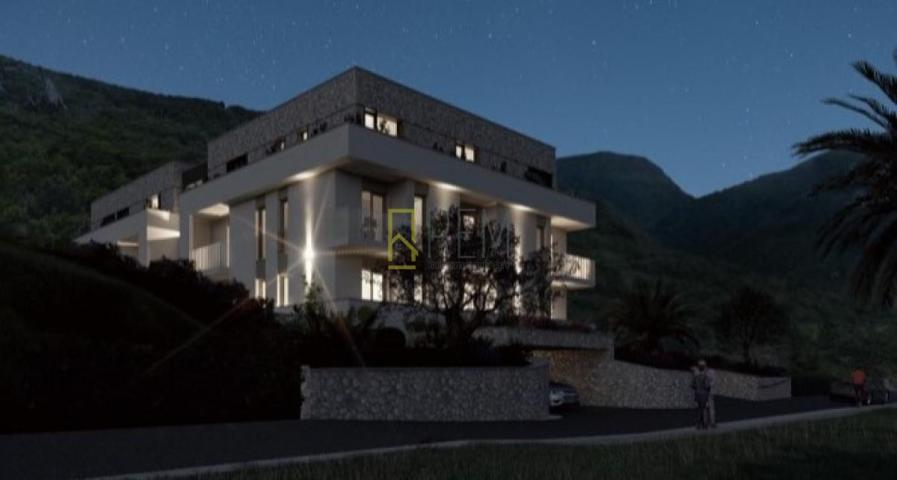 Prodajemo- garsonjeru od 27m2 u Lastva Grbaljska