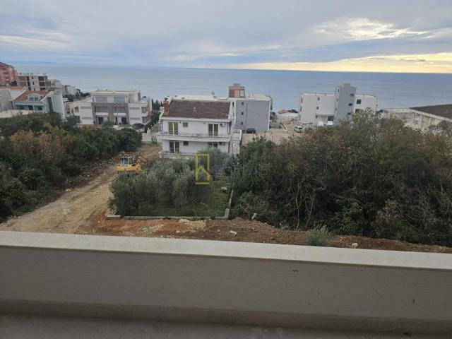 Prodaja- dva jednosobna stana u izgradnji od 51m2 u Pinjes, Ulcinj