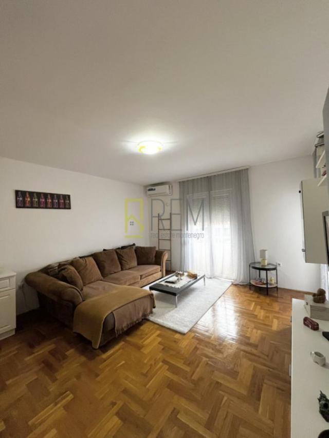 Prodaja- opremljen jednosoban stan površine 60m2 u Zagoriču