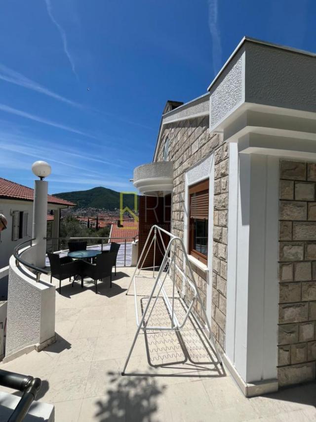 Prodaja - Vila Podkosljun, Budva