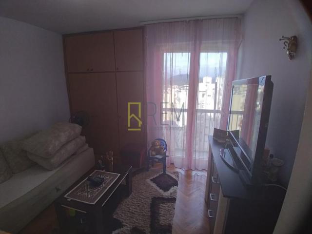 Prodajemo- trosoban stan povrsine 108 m2 na Tuskom putu