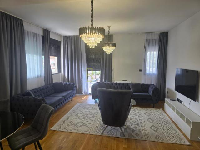NA PRODAJU - Luksuzan trosoban stan – Dalmatinska ulica, Podgorica