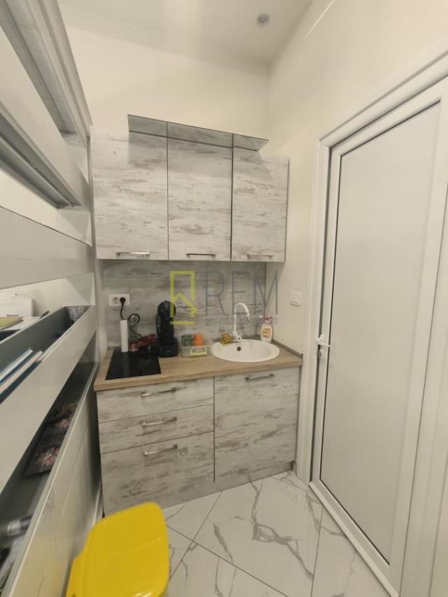 PRODAJA – Poslovni prostor Blok 9, Podgorica