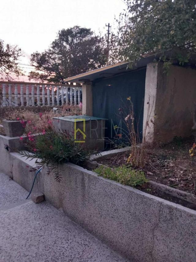 Kuća u Ulcinju, liman