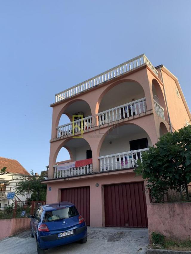 Prodaja – kuca 130 m2 na placu od 500 m2 u Radoviči, Tivat