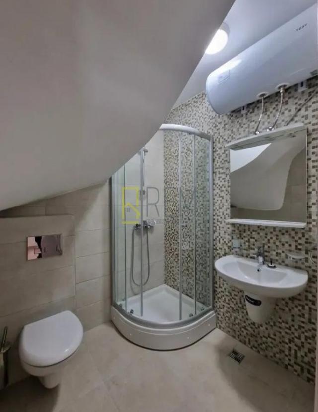 Prodaja- dvosoban dupleks stan povrsine 91m2 pod Ljubovic
