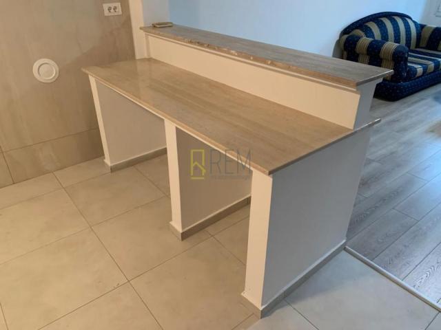 Prodajemo kucu u Staroj Varosi, povrsine 100m2 sa dvoristem