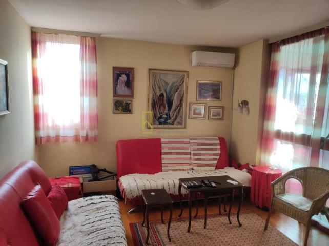 PRODAJA – TROSOBAN STAN U BLIZINI BAZARA, BLOK 5, PODGORICA